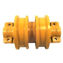 Pojezdová kladka oboustranná KOMATSU D40 D41 D45